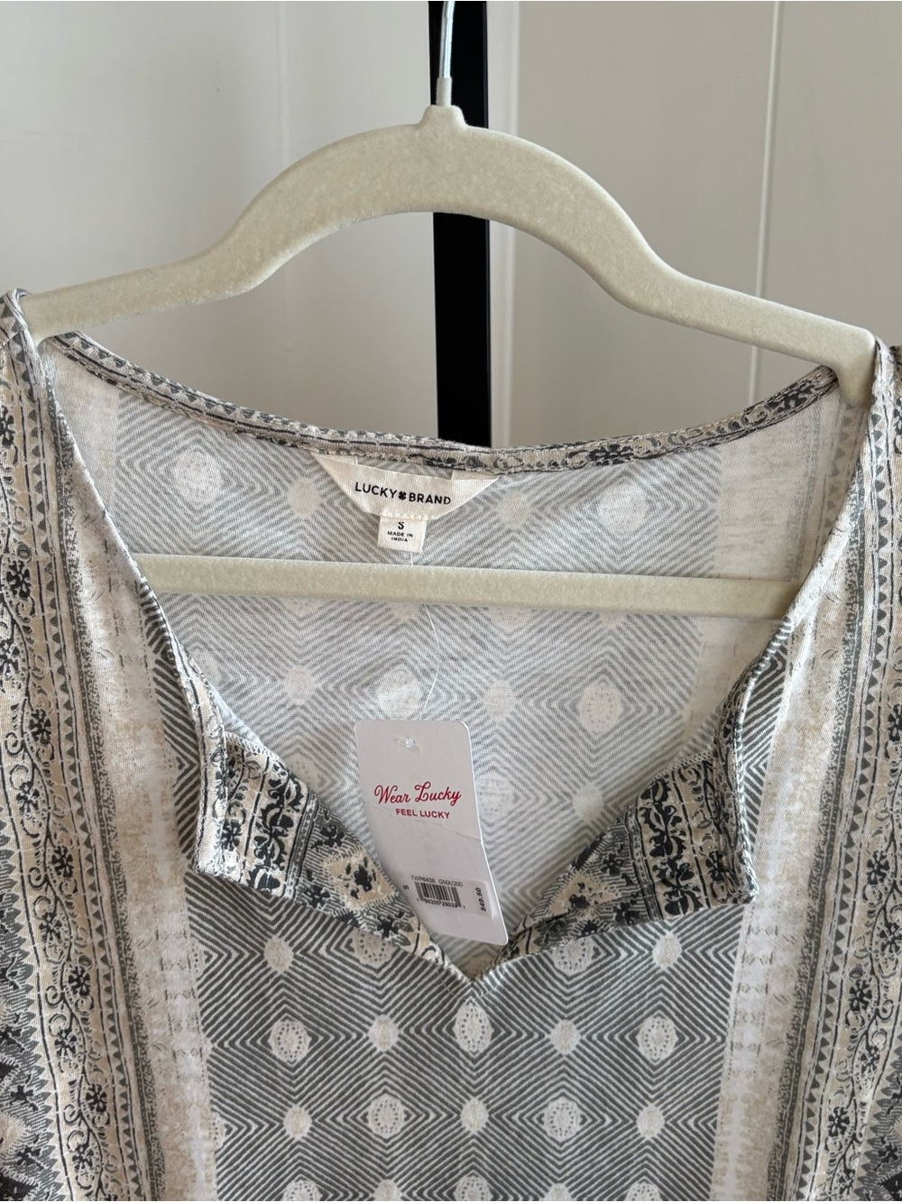 Lucky Brand Tie Front Graphic Tee Beige Gray Geometric Womens S NWT